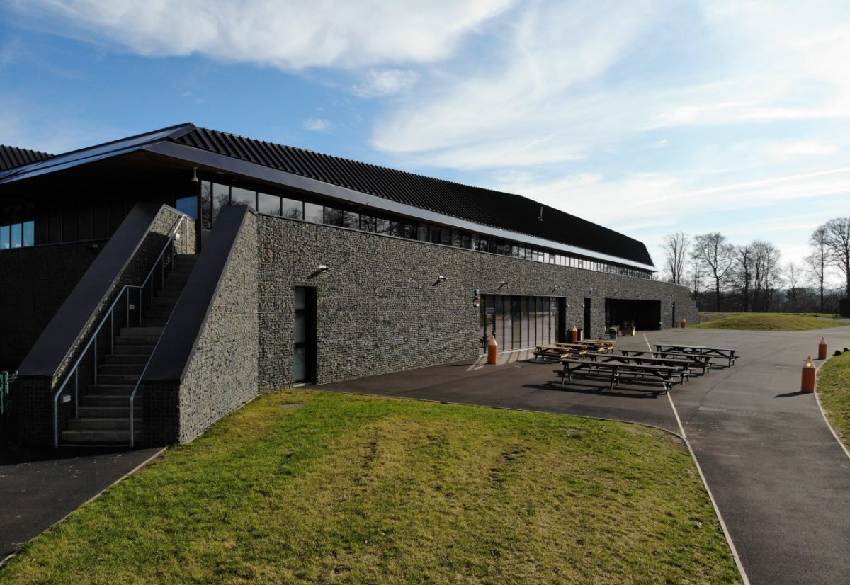 BROOMLANDS PRIMARY SCHOOL BROOMLANDS PRIMARY SCHOOL
