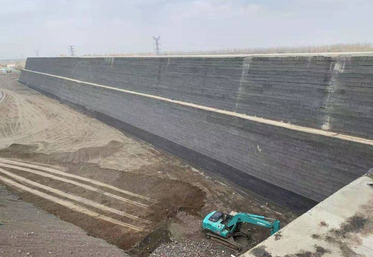 乌鲁木齐市某反恐基地挡弹墙工程 乌鲁木齐市某反恐基地挡弹墙工程